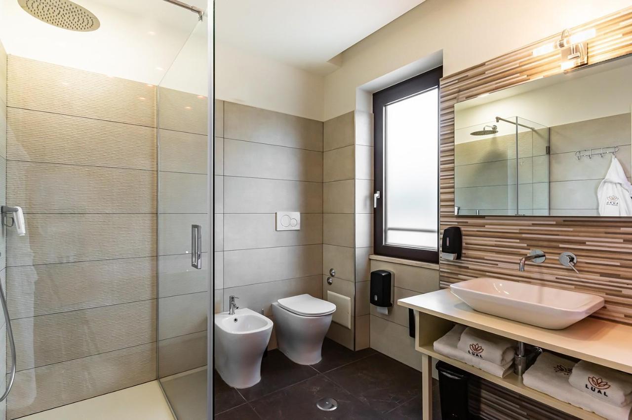 Lual Bleisure Hotel Pofi المظهر الخارجي الصورة
